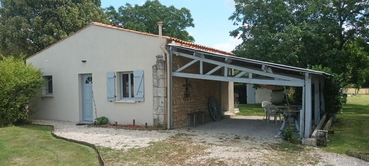 Le Clos Des Chevaliers Pons Ngoại thất bức ảnh
